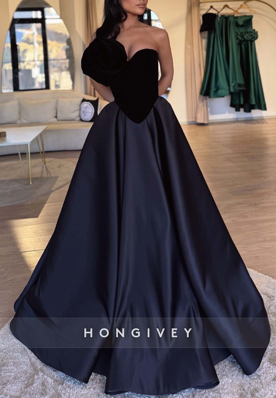 Strapless Pleated Floor-Length Flower Evening Gown Princess Formal Dresses