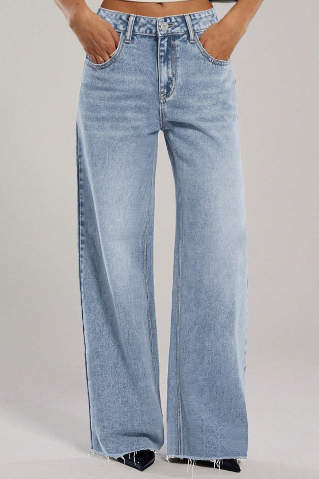 Embroidered Bow Pocket Jeans