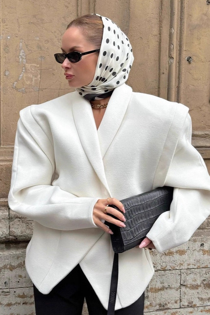 Thickened White Wool Collared Mid-Coat for Stylish Warmth