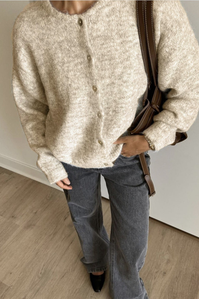 Soft Gray Vintage Knit Cardigan with Elegant Shell Buttons