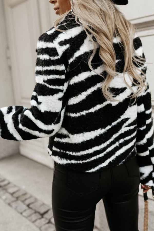 Animal Print Woolen Coat with Notch Collar for Stylish Comfort