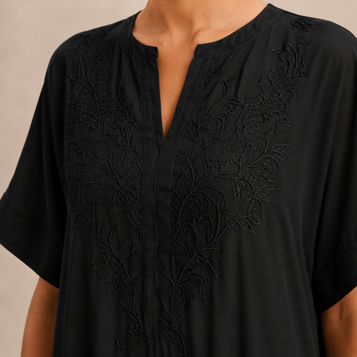 Embroidered Split Neck Short Sleeve Kaftan Midi Dress 2