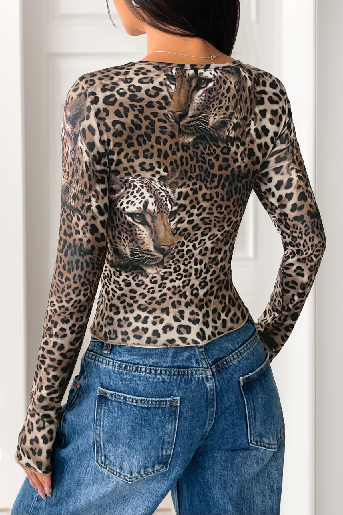 Leopard Slim Round Neck Long Sleeve Blouse