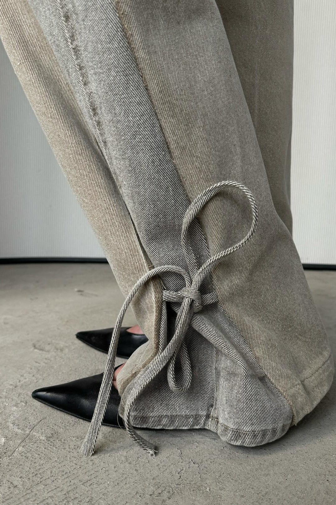 Vintage High-Waist Straight-Leg Jeans