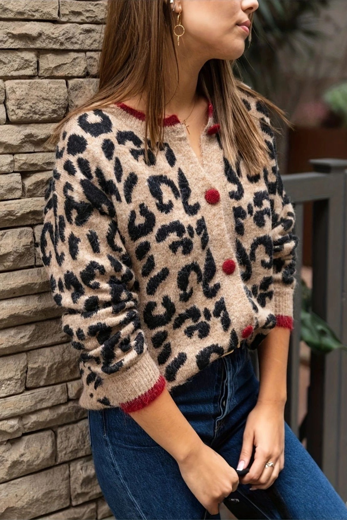 Chic Leopard Print Crewneck Cardigan Sweater for Elegance