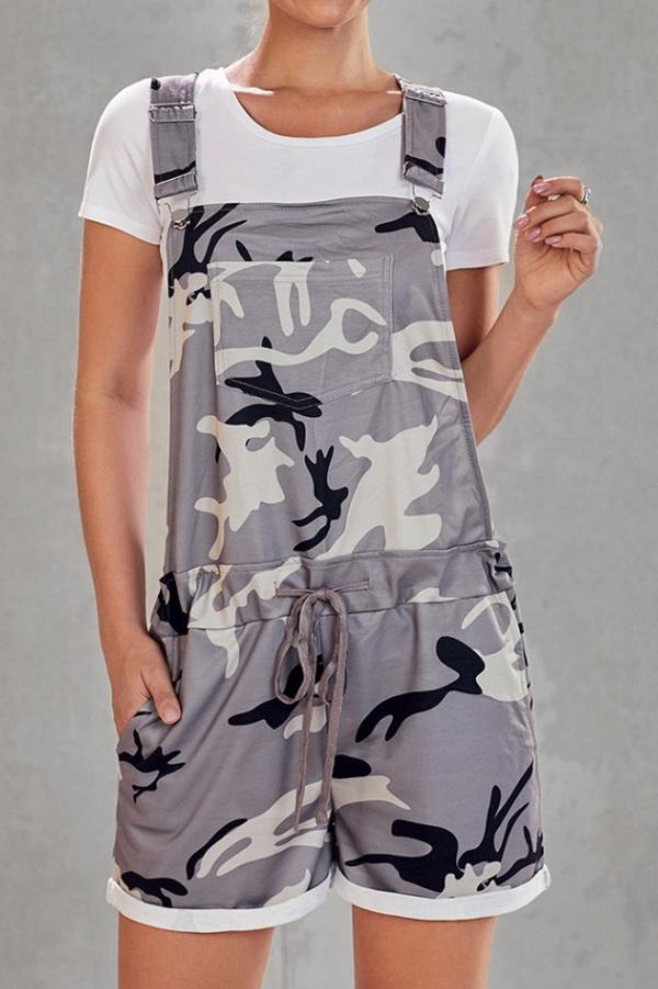 Camouflage Printed High-waist Strap Shorts