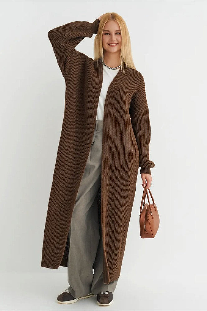 Chic Long-Length Knit Cardigan for Cozy Layering Style