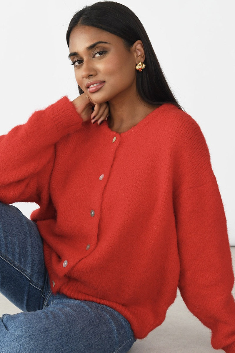 Soft Gray Vintage Knit Cardigan with Elegant Shell Buttons