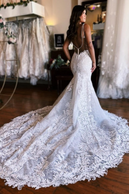 Enchanting Sleeveless Spaghetti Straps Mermaid Wedding Gown with Floor-Length Hem - Fashionpara