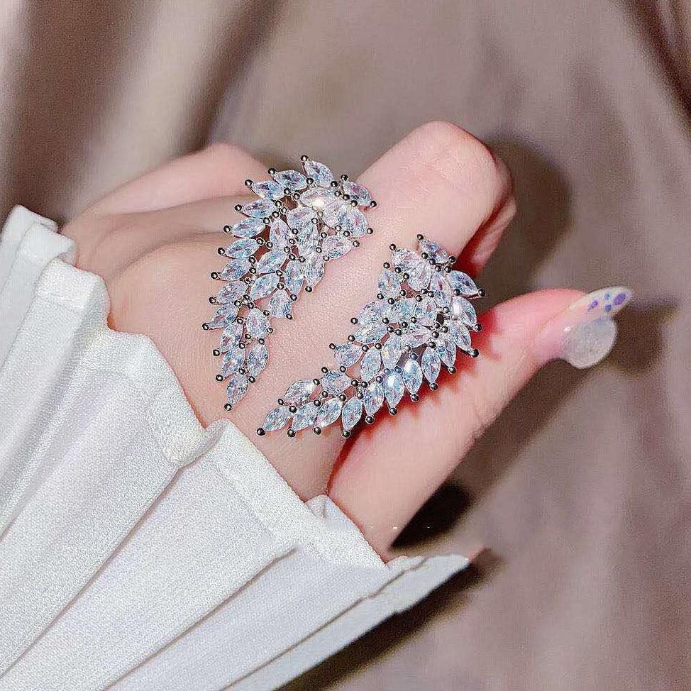 KittenAlarm - Cherrie Wing Ring