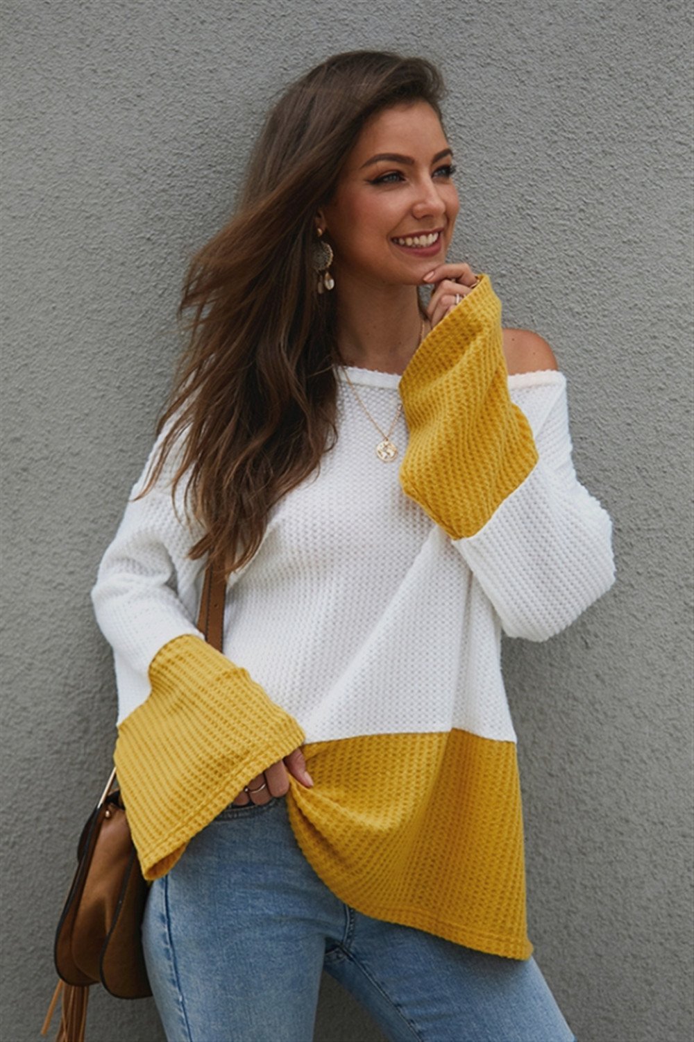 Color Block Flare Sleeve Sweater for Effortless Style