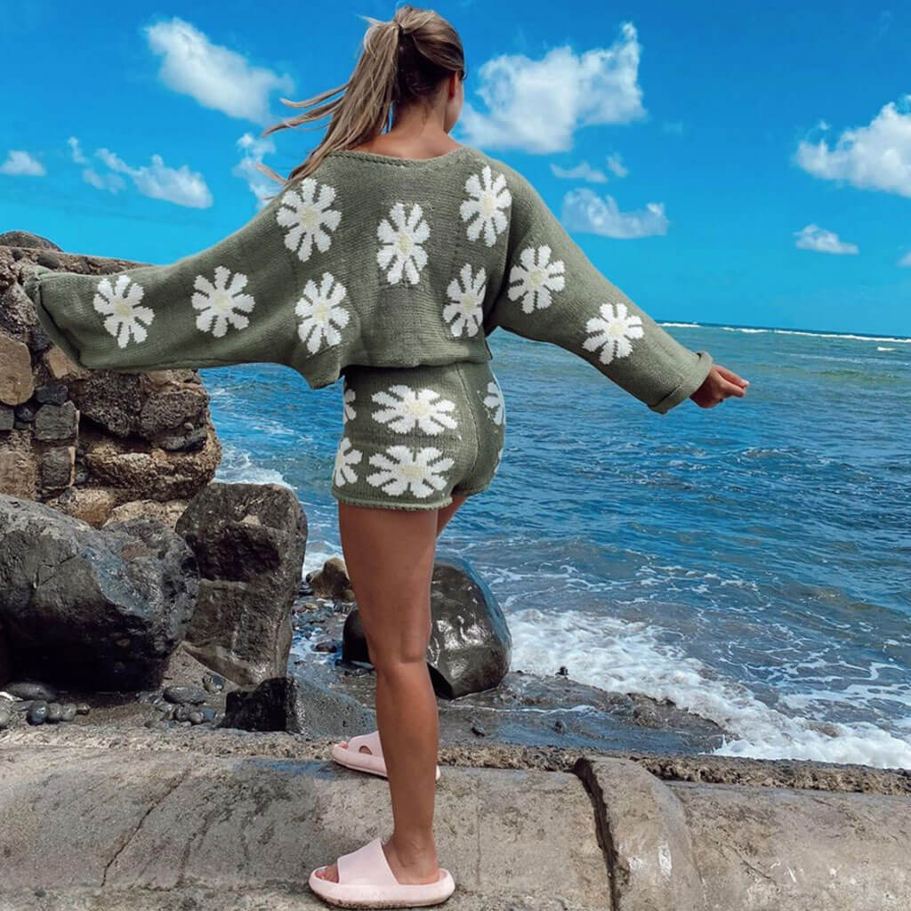 Cute Floral Print Pullover Knit Shorts Matching Set - Green