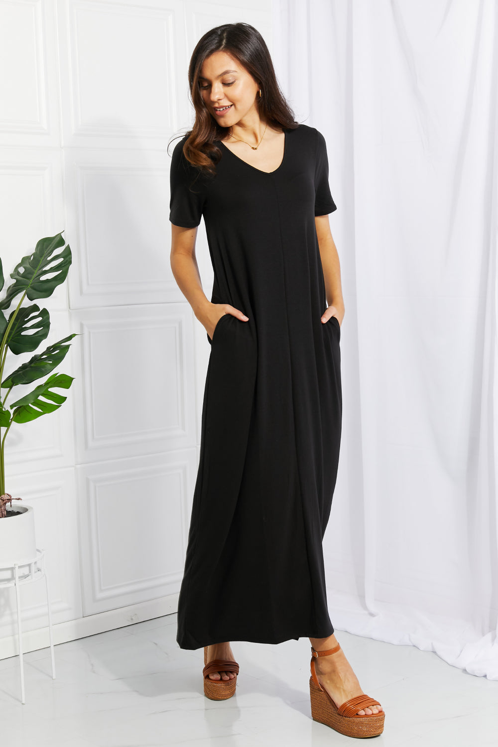 Zenana Simple Wonder Full Size Pocket Maxi Dress in Black - Fashionpara