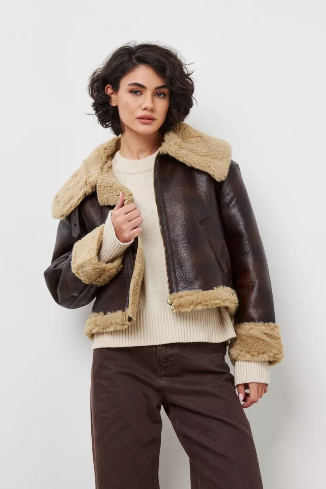 Chic Vintage Faux Fur Collared Short Coat for Stylish Elegance