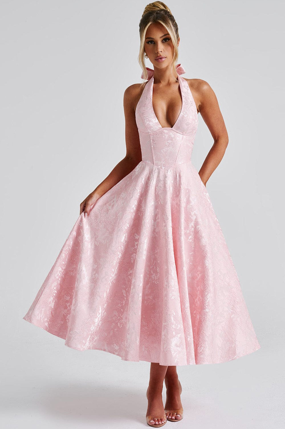 Elegant V Neck Halter Jacquard Sleeveless Backless Formal Dress