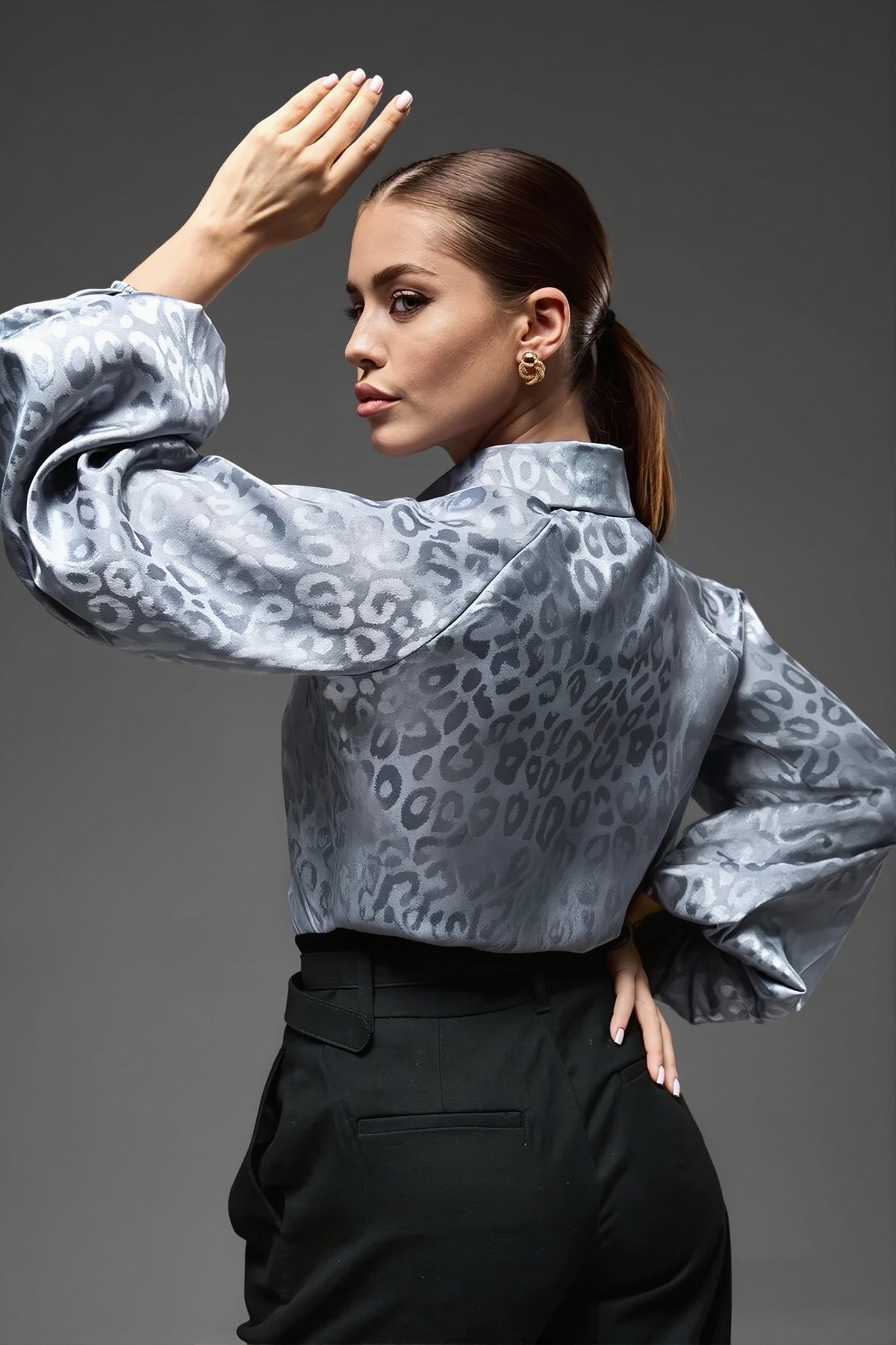 Leopard Jacquard Balloon Sleeve Blouse