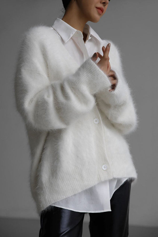 Lady Rin Loose V-neck Knitted Cardigan for Effortless Style