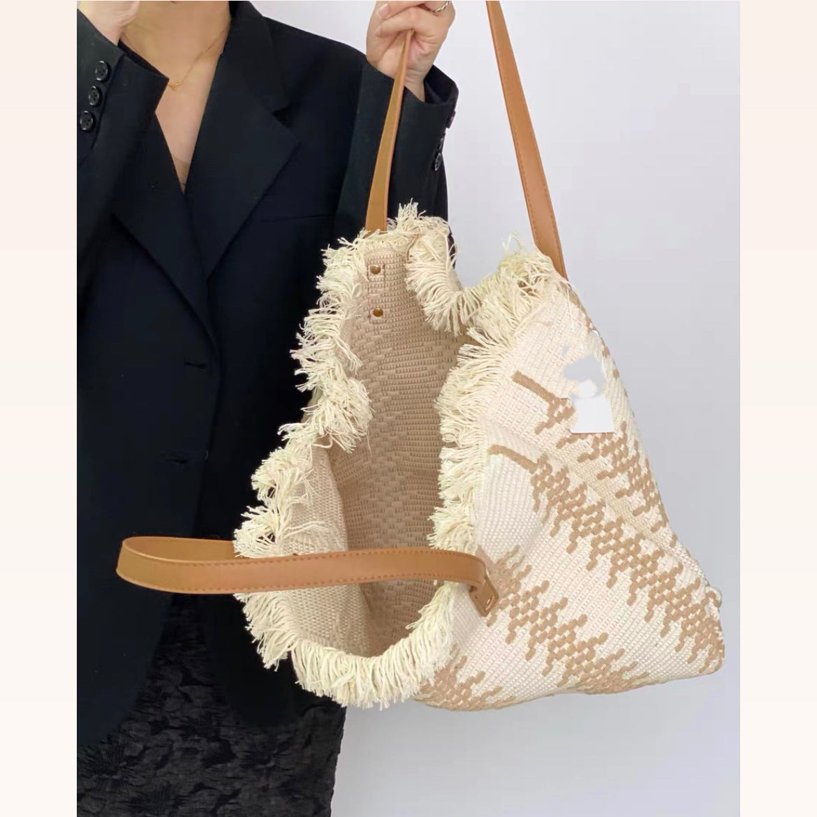 Tassel Weave Bag
