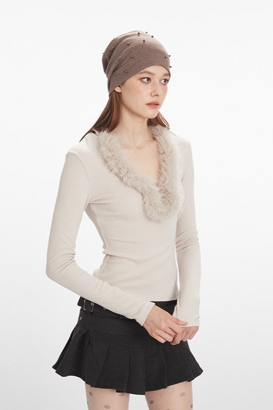Faux Fur Trim V-Neck Knit Top