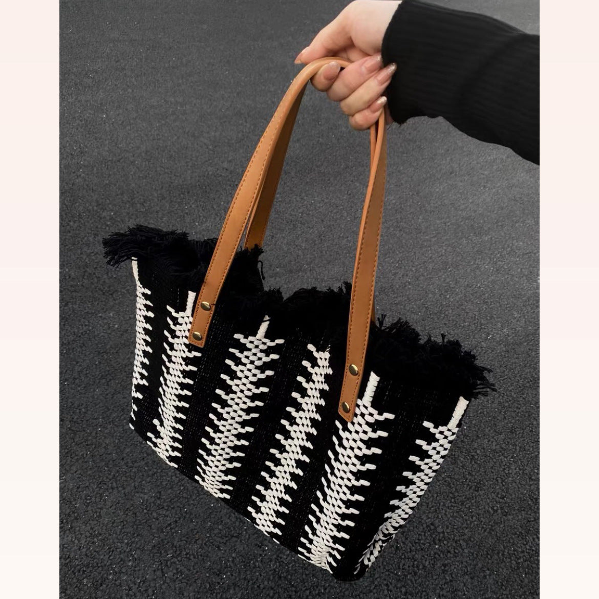 Tassel Weave Bag