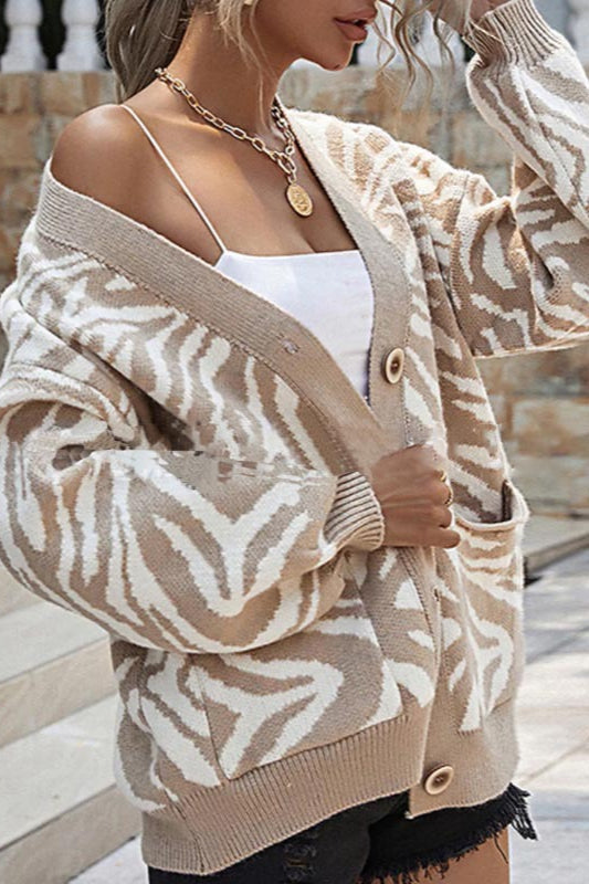 Stylish Knit Animal Print Cardigan for Effortless Chic