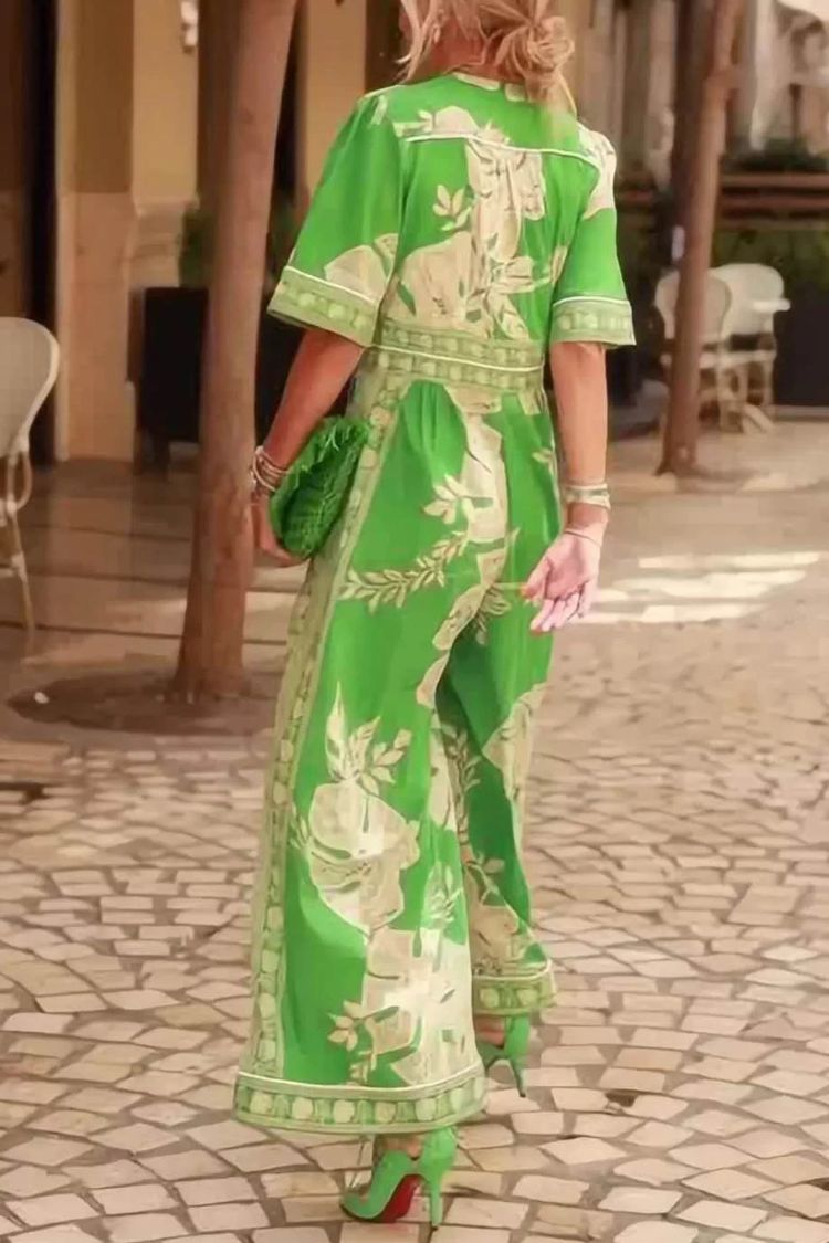 Fresh Holiday Floral Print V-Neck Short Sleeve Jumpsuit - Fashionpara