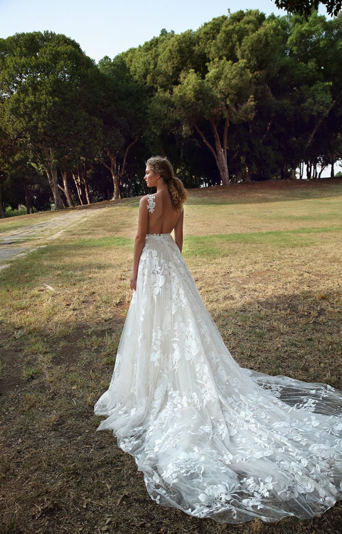 Deep V-Neck Appliques Wedding Dress Sleeveless - Fashionpara