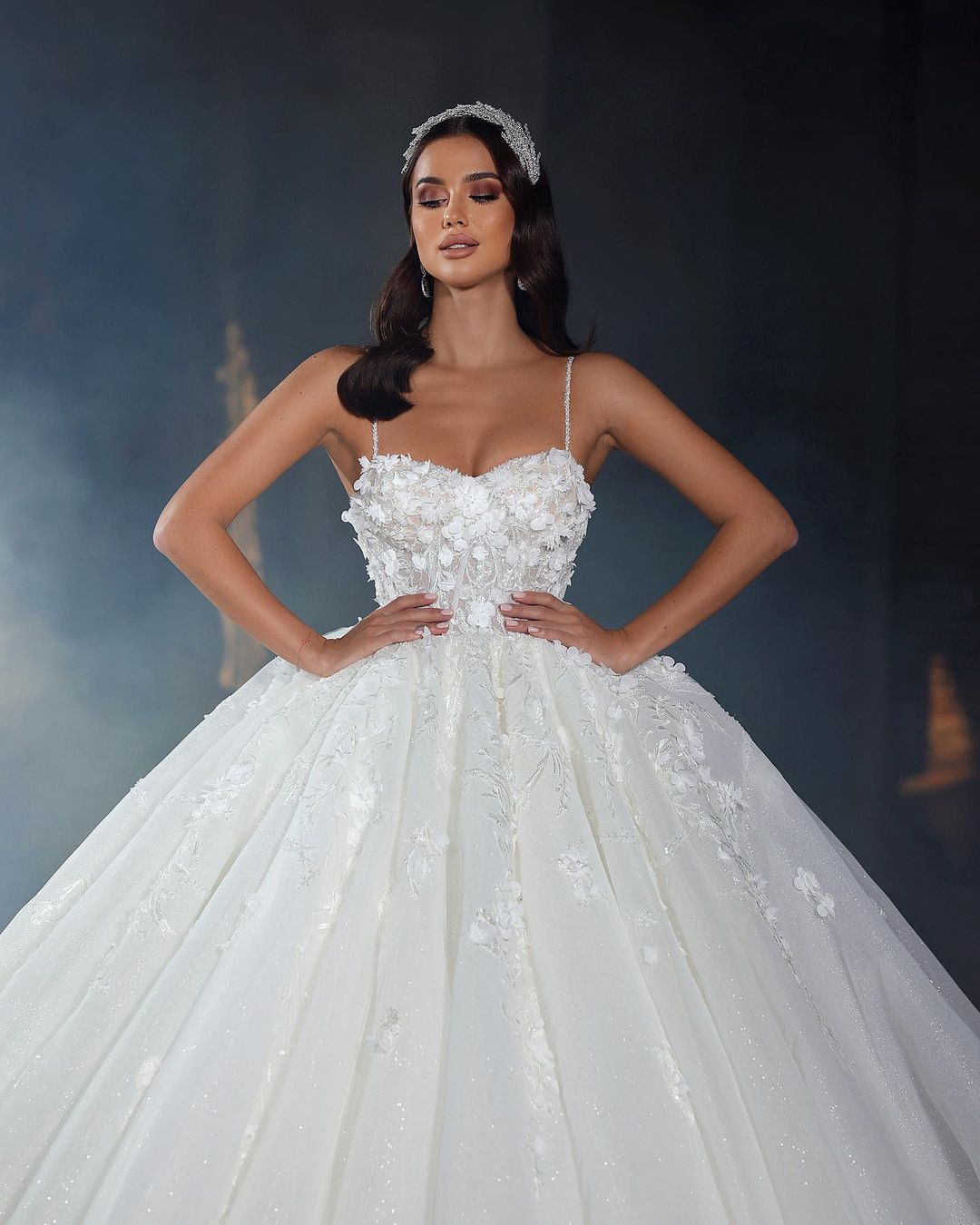 Deluxe Floor-Length Sweetheart Sleeveless Spaghetti Strap A-Line Lace Wedding Dress with Ruffles - Fashionpara