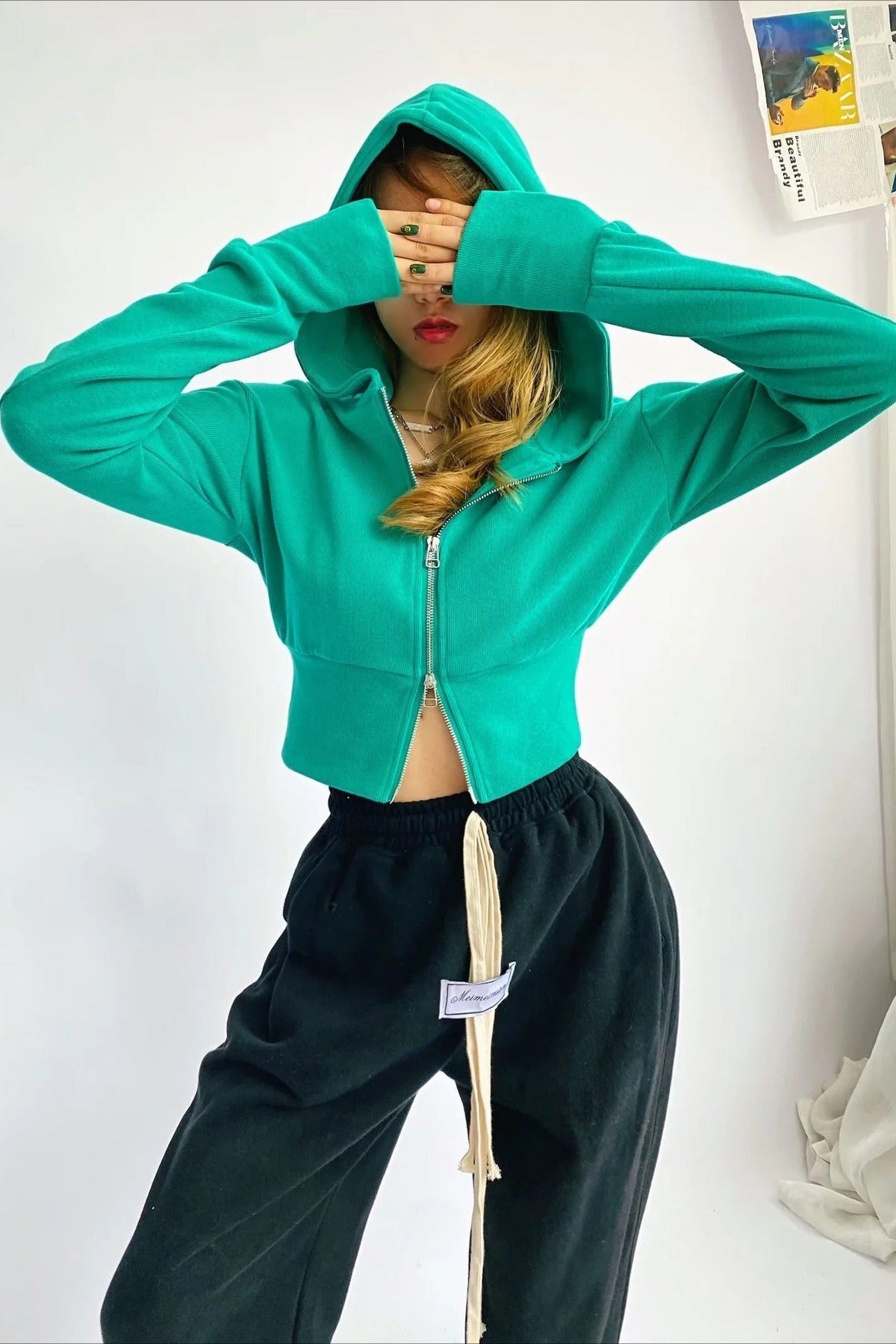 Solid Dual Zipper Slim Cropped Hoodie 10