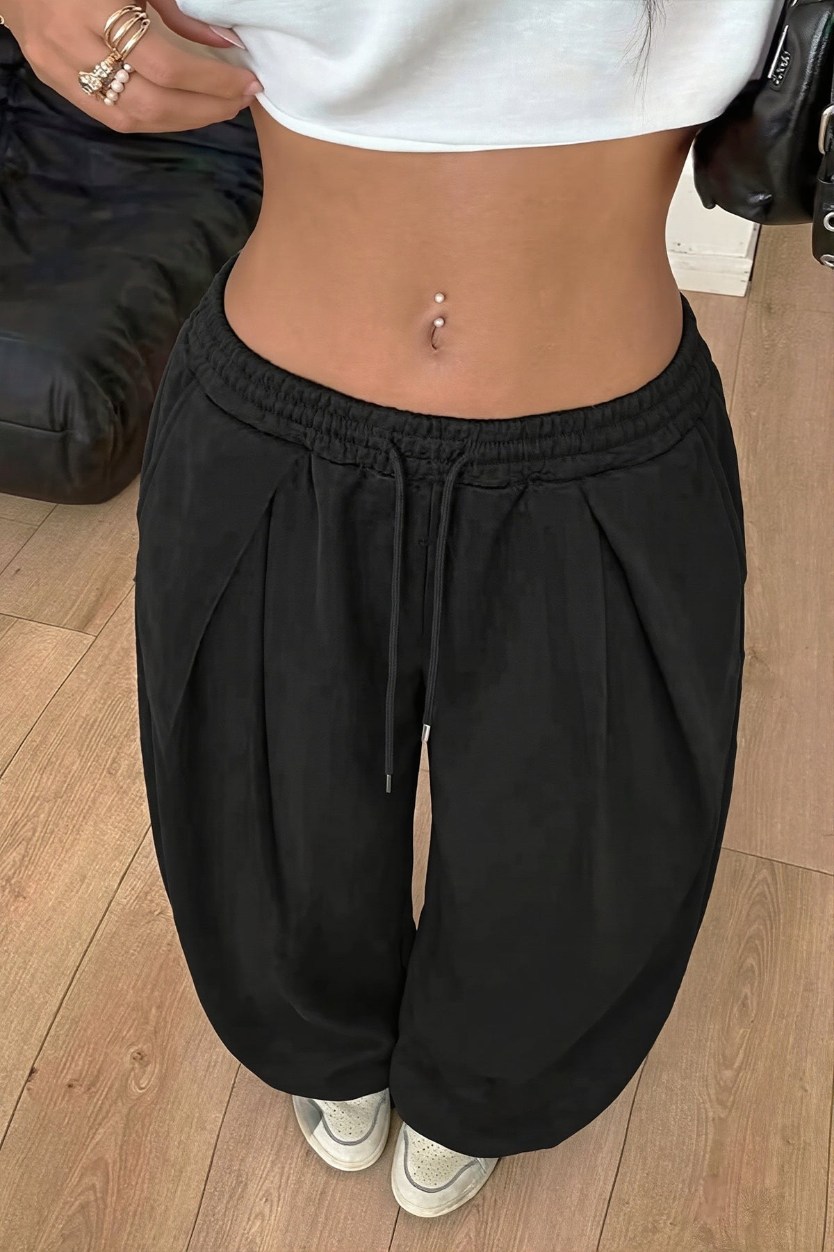 Pleated Drawstring Balloon Leg Pants
