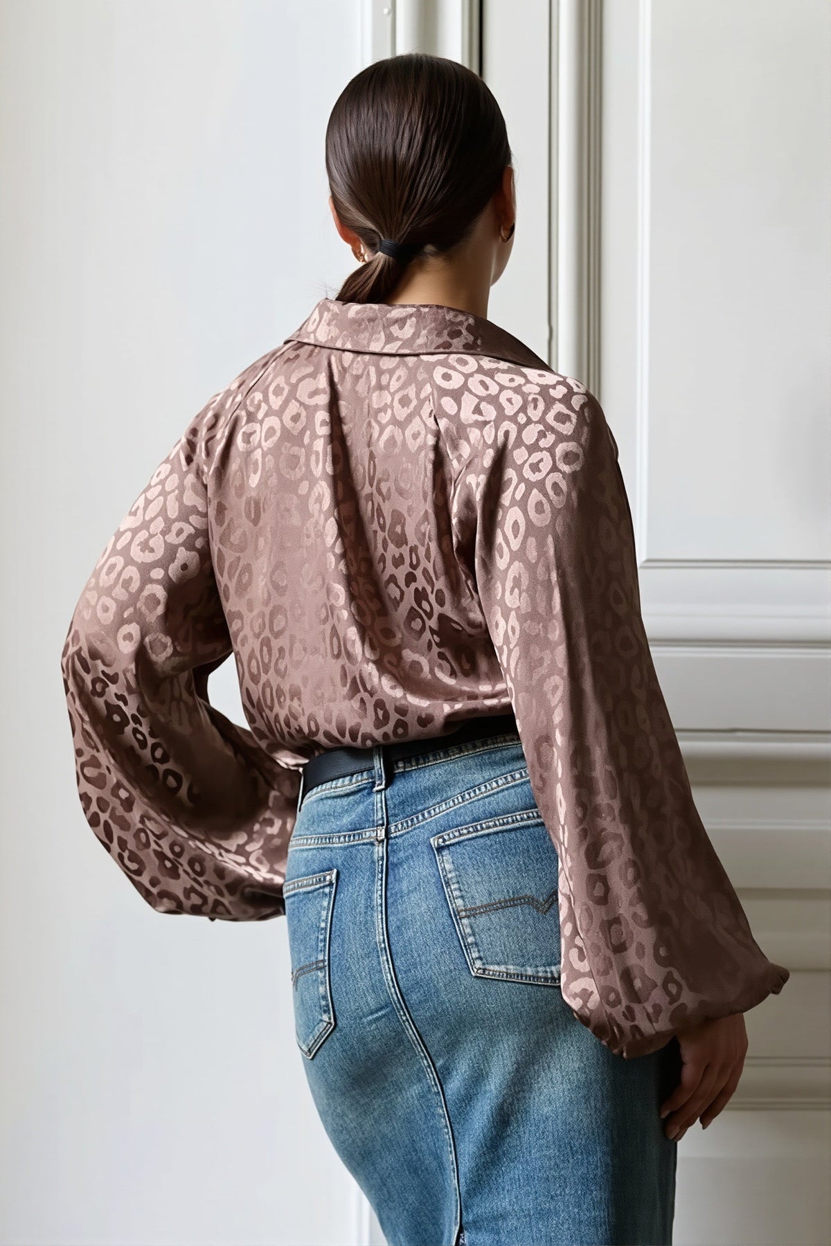 Leopard Jacquard Balloon Sleeve Blouse