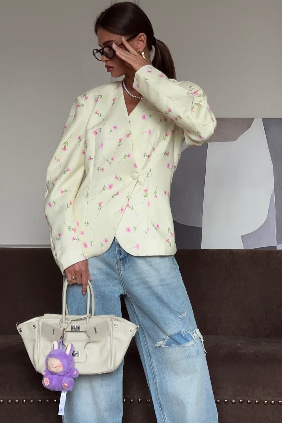 Elegant Floral V-Neck Coat for Stylish Winter Layers