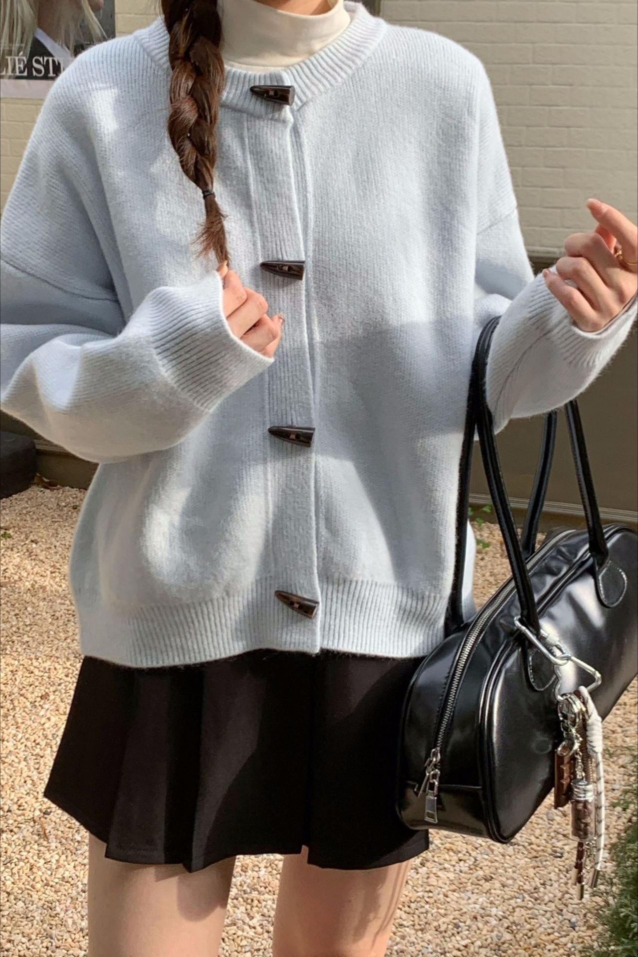 Chic Loose Knit Cardigan with Retro Toggle-Button Style