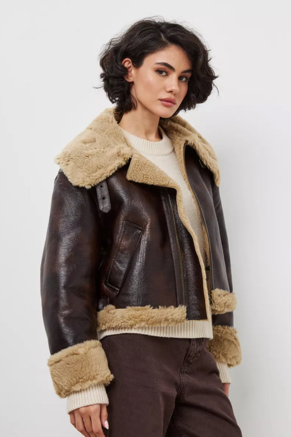 Chic Vintage Faux Fur Collared Short Coat for Stylish Elegance