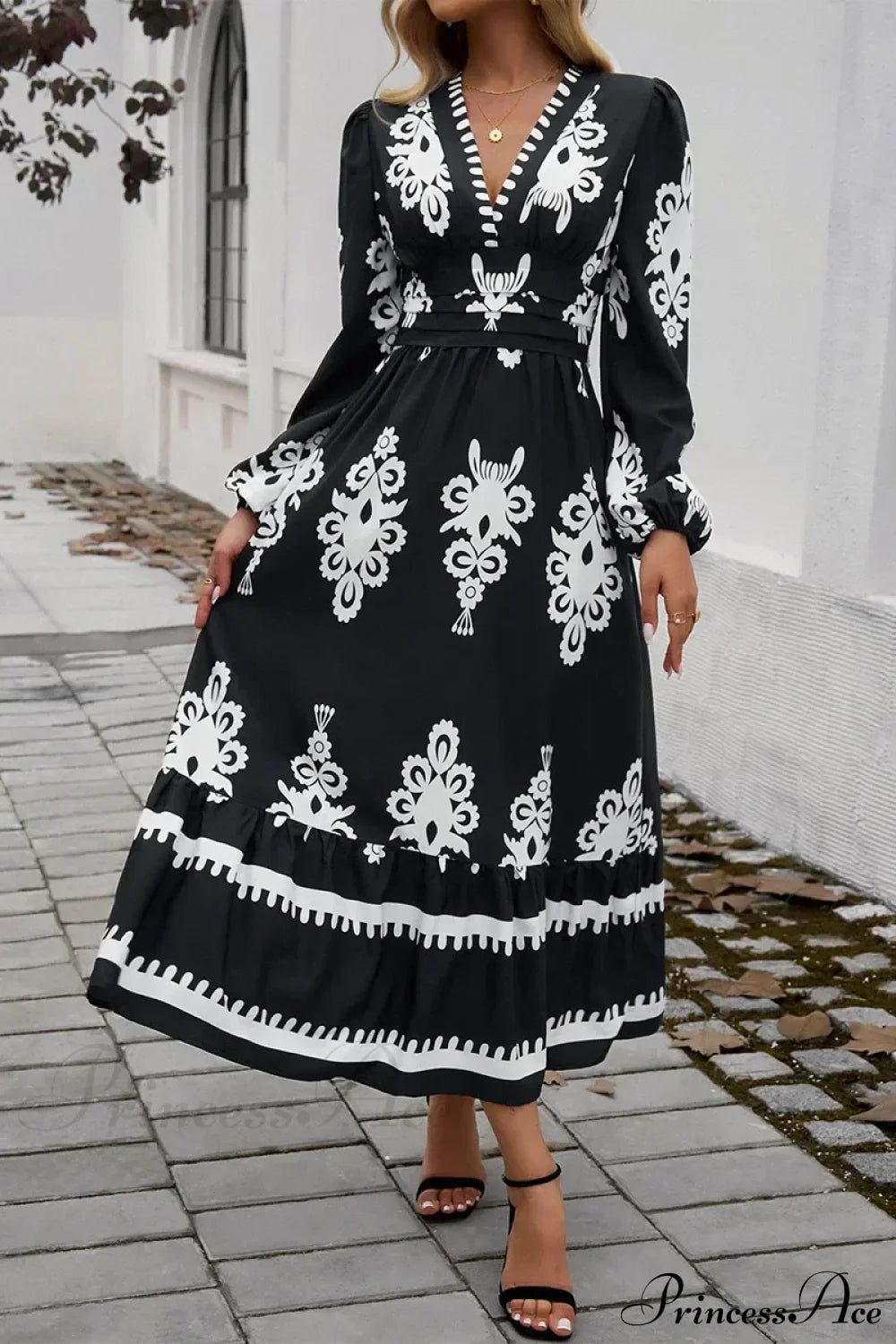 Elegant Printed V-neck A-line Boho Dress Black / S bohodress-250126