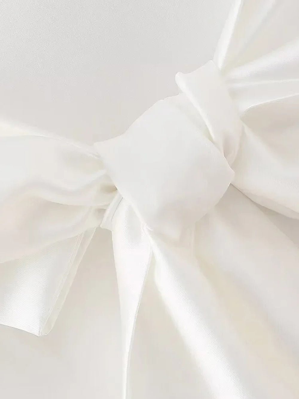 Backless Chic Top - Fashionpara