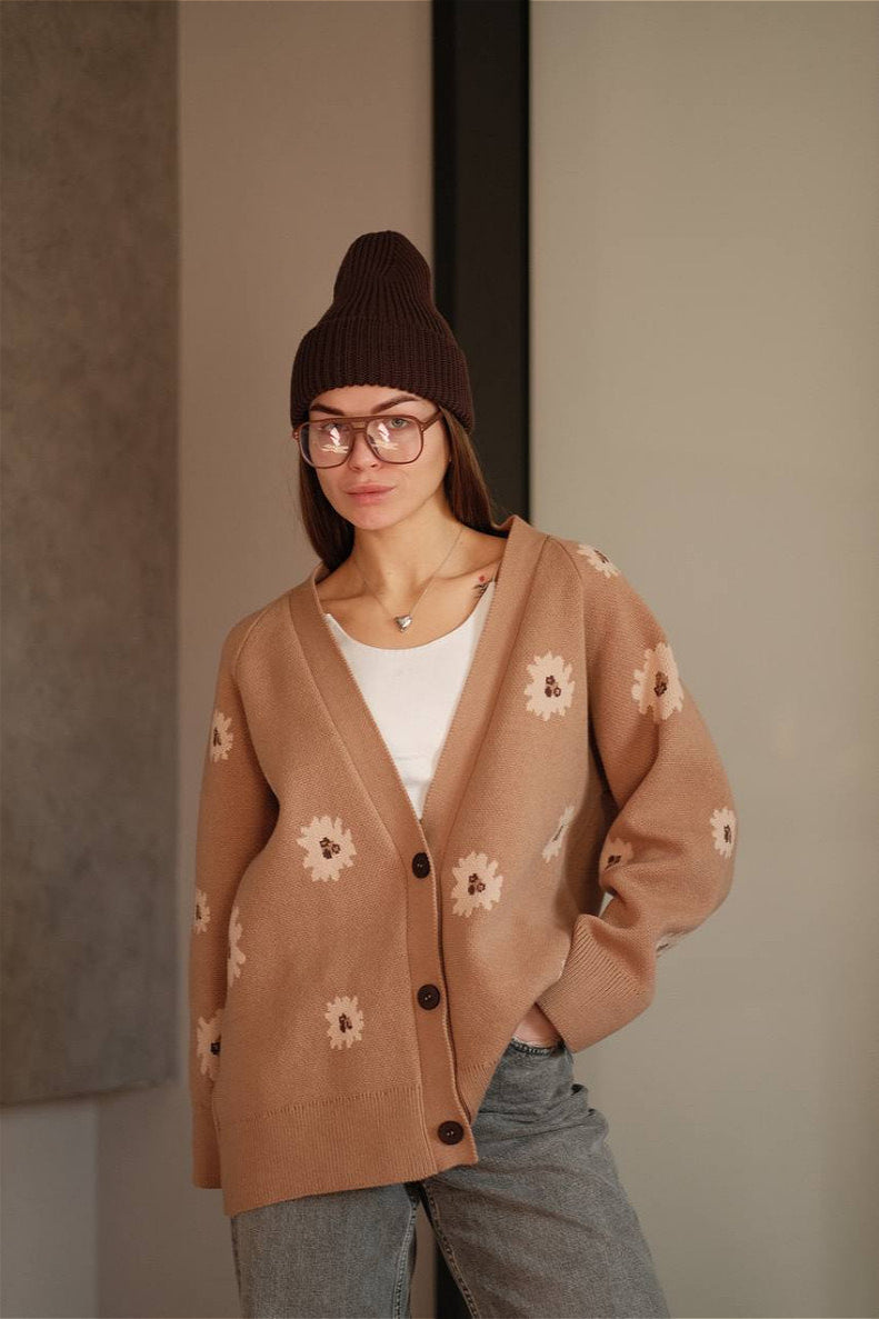 Cozy Fuzzy Daisy Jacquard V-Neck Cardigan for Effortless Style