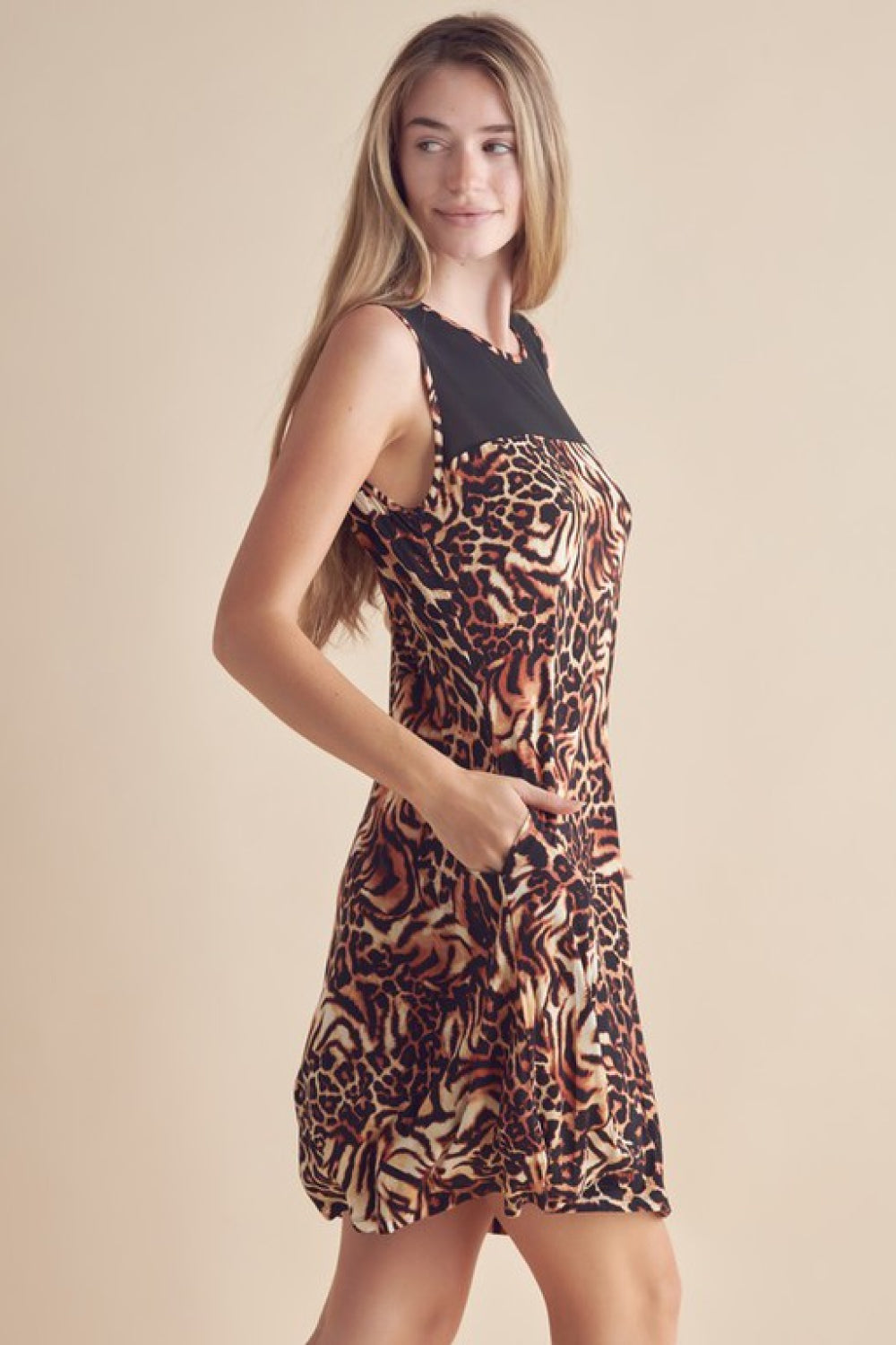 Yelete Full Size Animal Print Round Neck Sleeveless Dress with Pockets - Fashionpara