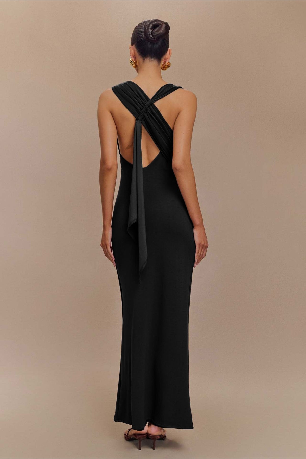 Crepe Knit Boat Neck Sleeveless Column Maxi Gown