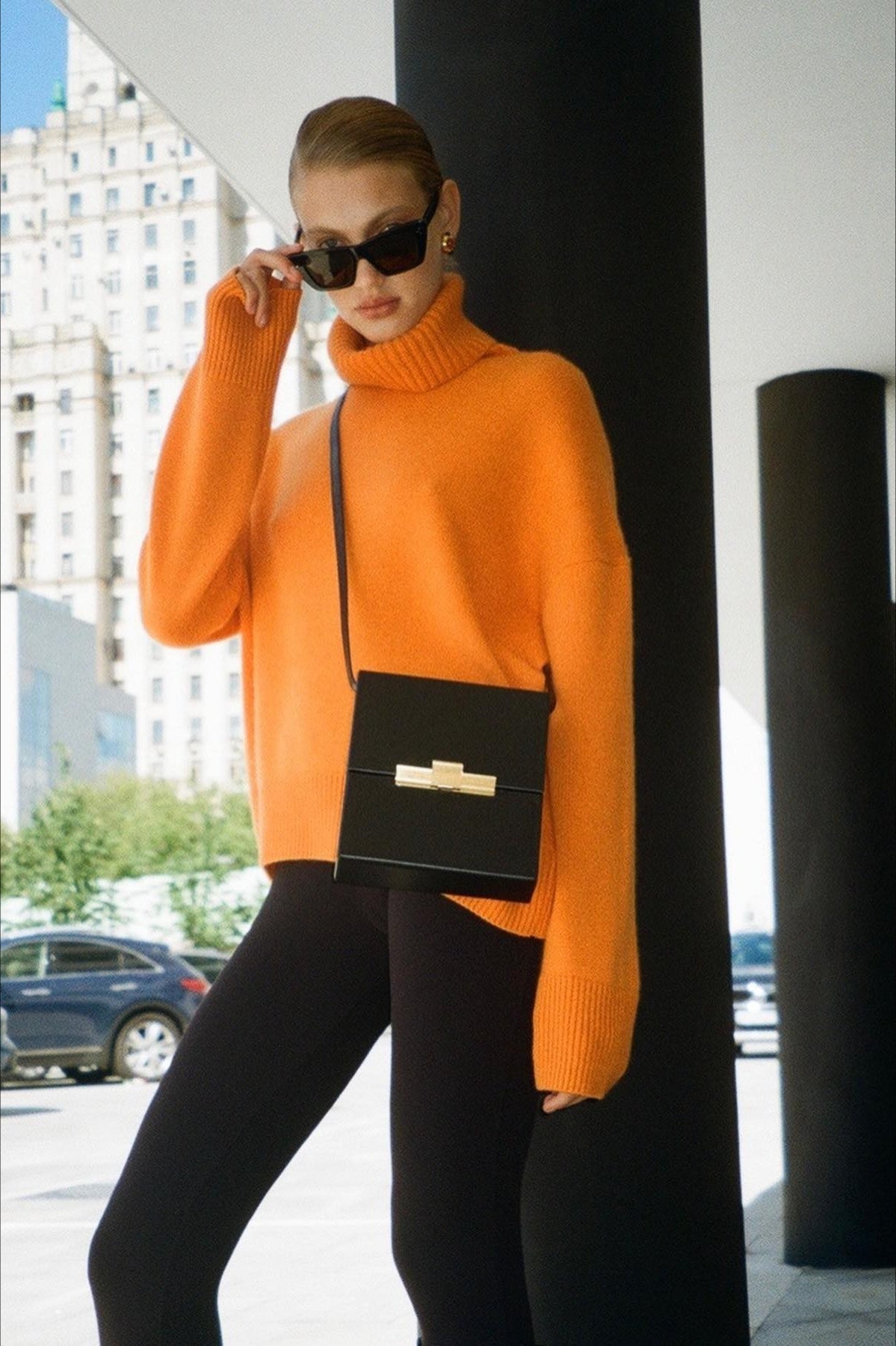 Relaxed Ribbed Turtleneck Knit Sweater 9