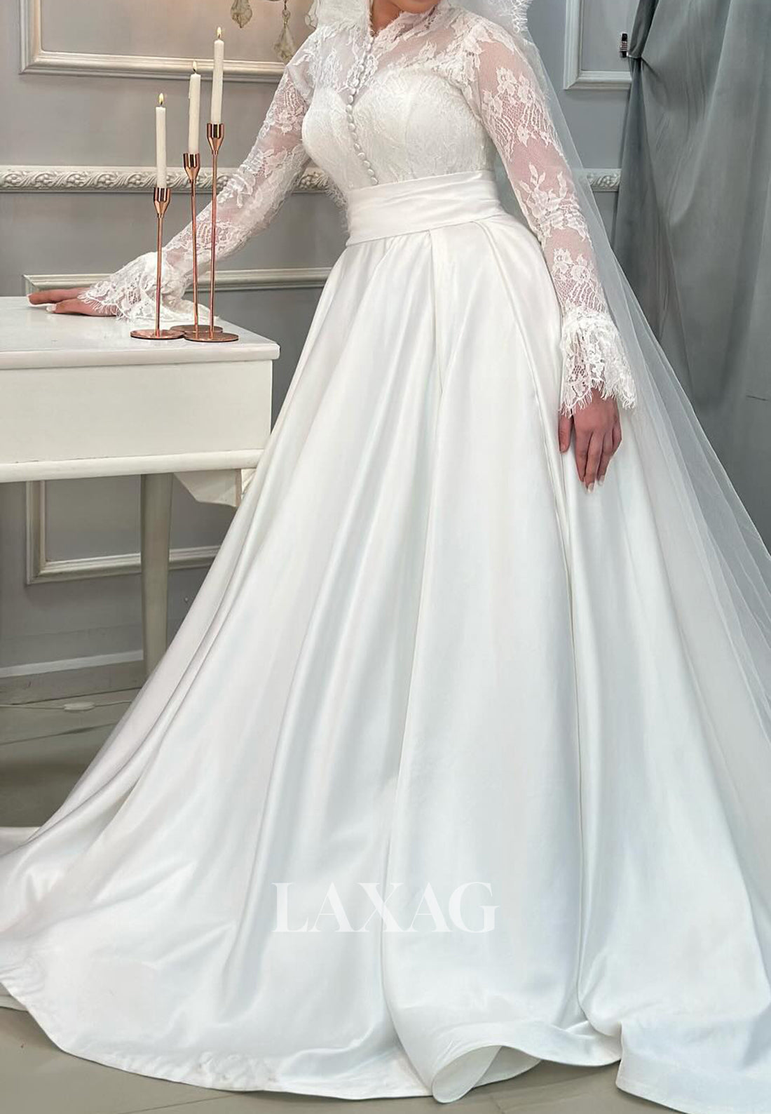 High-Neck Pleated Satin&Lace Bride Gowns Lace-Long-Sleeves A-Line Wedding Dress with Train