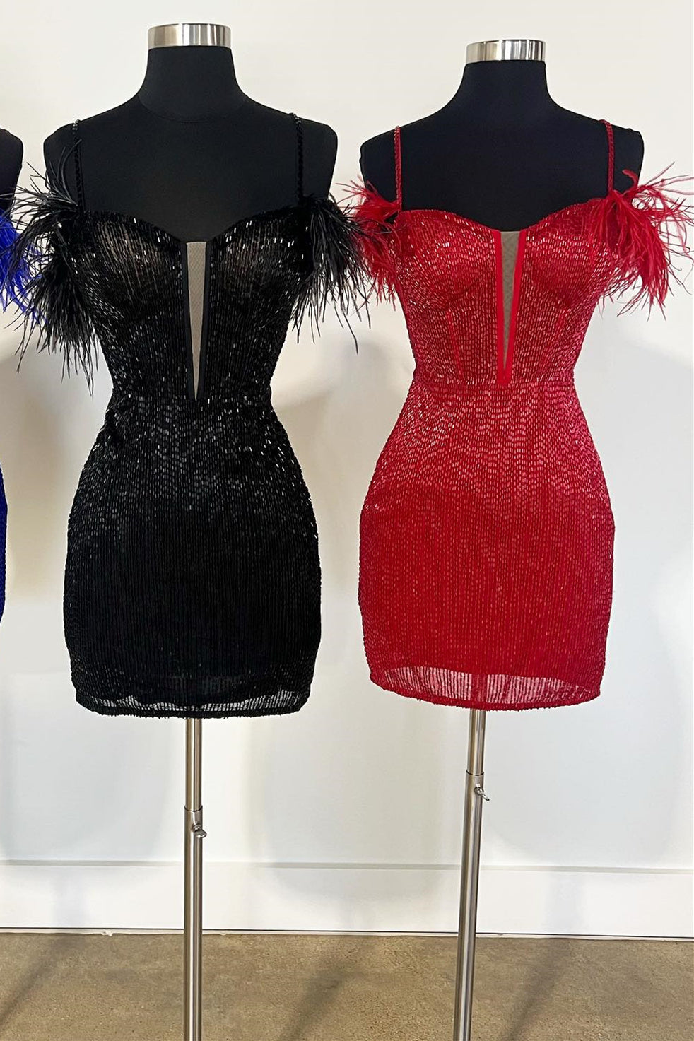 Feather-Sleeve Beaded Short Stylish Homecoming Dress - Fashionpara