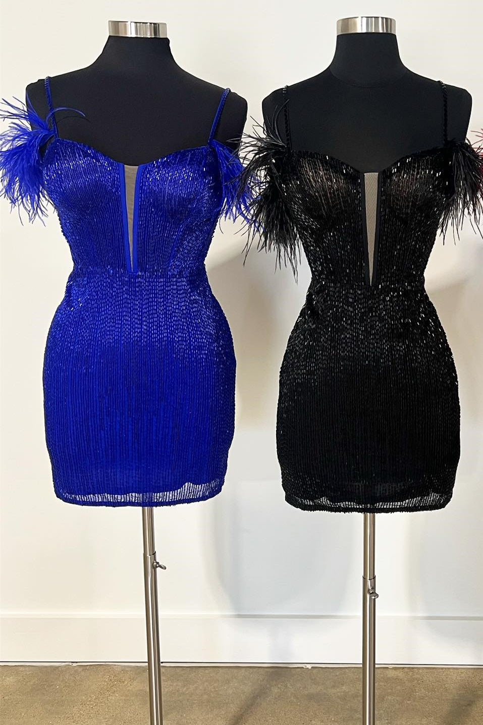 Feather-Sleeve Beaded Short Stylish Homecoming Dress - Fashionpara