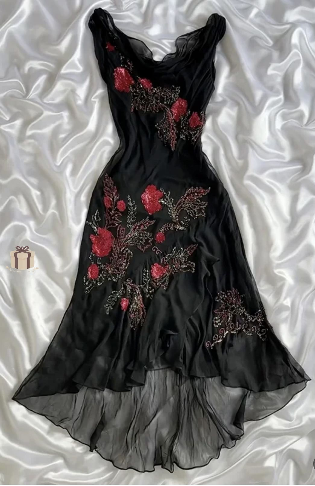 Black Long Prom Dress With Beaded Flower Retro Charming Evening Dress - Fashionpara