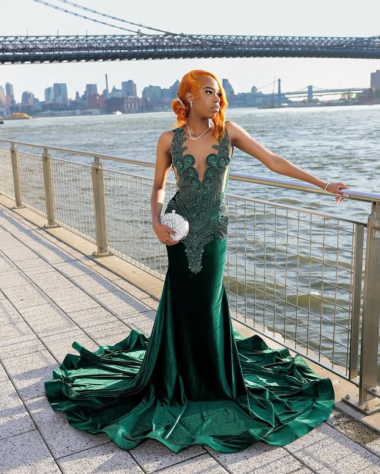Deep V-Neck Off-Shoulder Straps Beaded Sweep Train Mermaid Prom Dress for Black Girl Slay