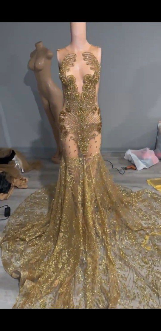 Sexy Gold Mermaid Gorgeous Long Lace Sleeveless Prom Dress - Fashionpara
