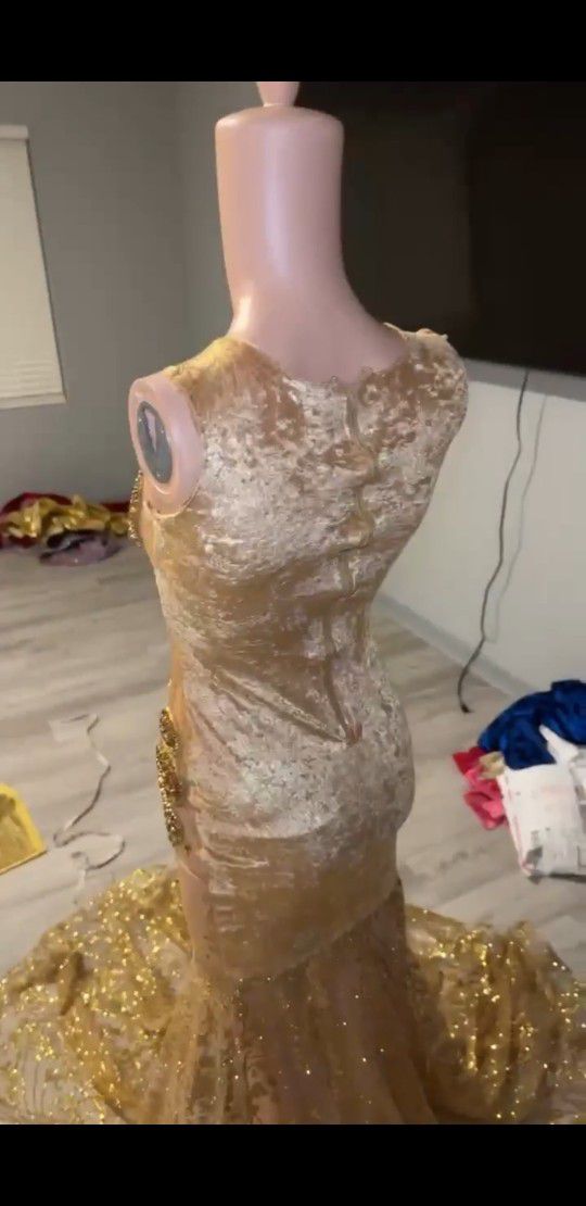 Sexy Gold Mermaid Gorgeous Long Lace Sleeveless Prom Dress - Fashionpara
