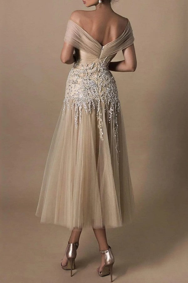 Stunning Short A-line Off-the-shoulder Beaded Wedding Dress with Intricate Lace - Fashionpara
