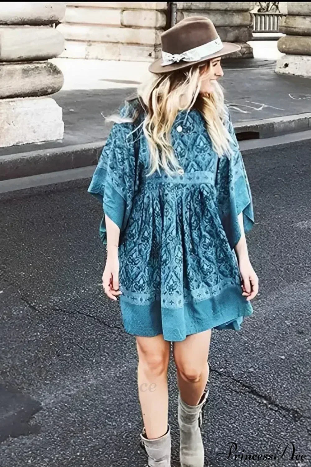 Green Floral Print Loose O-neck Batwing Sleeve Mini Boho Dress Green / S bohodress-250126