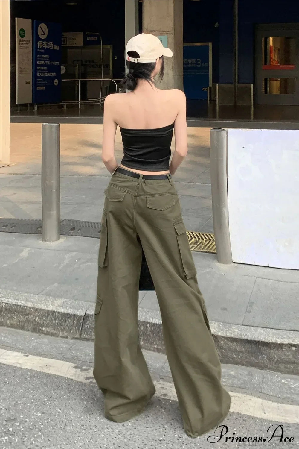 High-Waisted Wide-Leg Fitted Cargo Pants